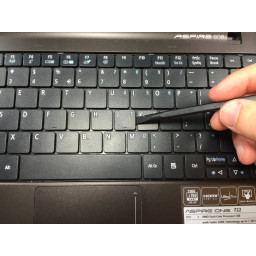 Замена клавиш клавиатуры Acer Aspire One 722